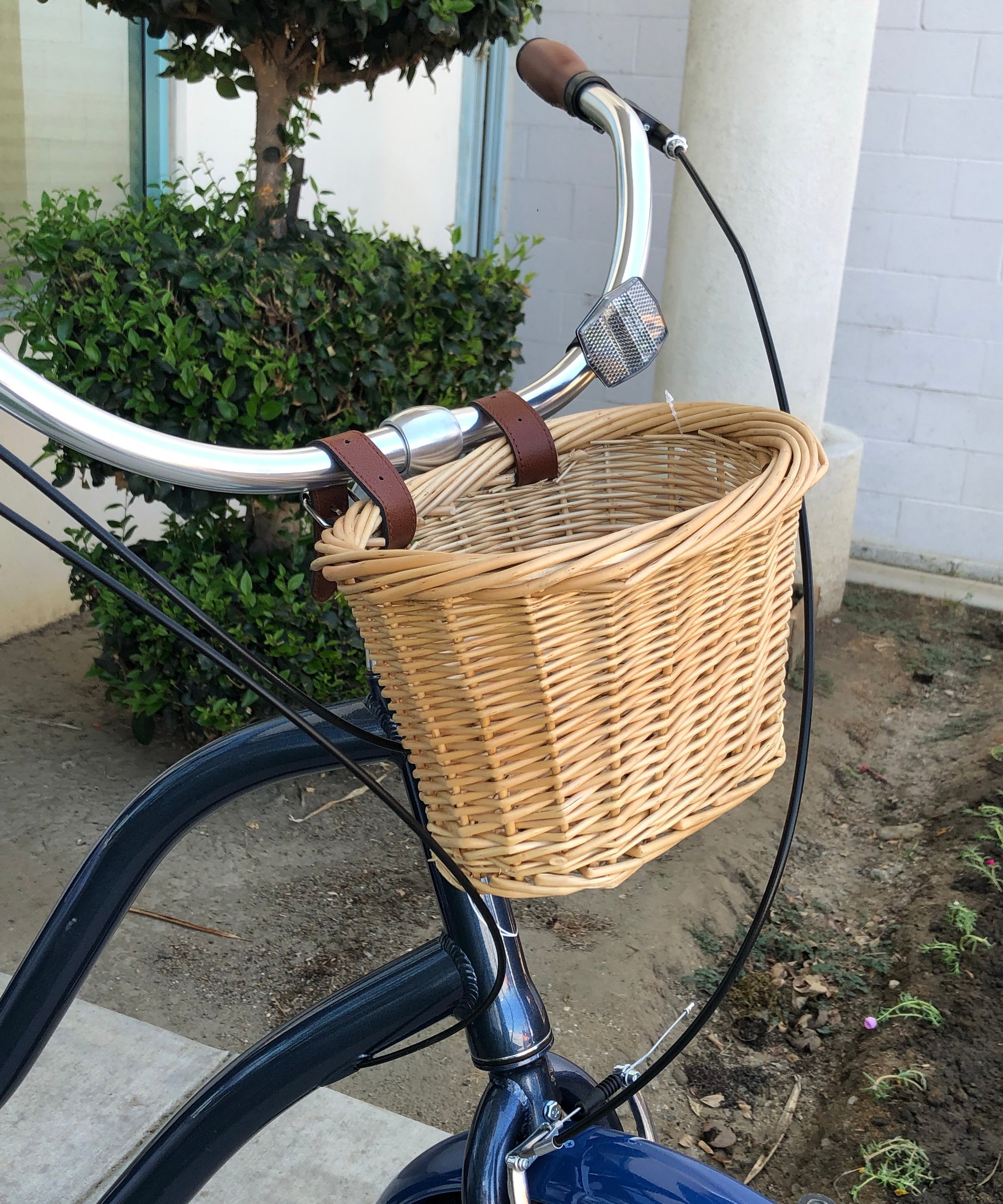 Firmstrong Wicker Bicycle Basket with Tan Leather Straps